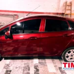 Ford Fiesta rojo - pulido