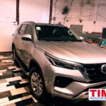 Toyota Hilux gris Moderna - Pulido - Detailing