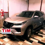 Toyota Hilux gris Moderna - Pulido - Detailing