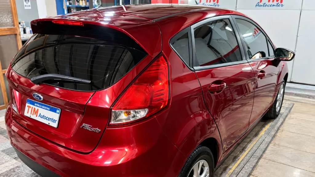 Pintura de auto en Madryn: guía profesional para protegerla del viento, la arena y el salitre 6 Pintura de auto en Madryn